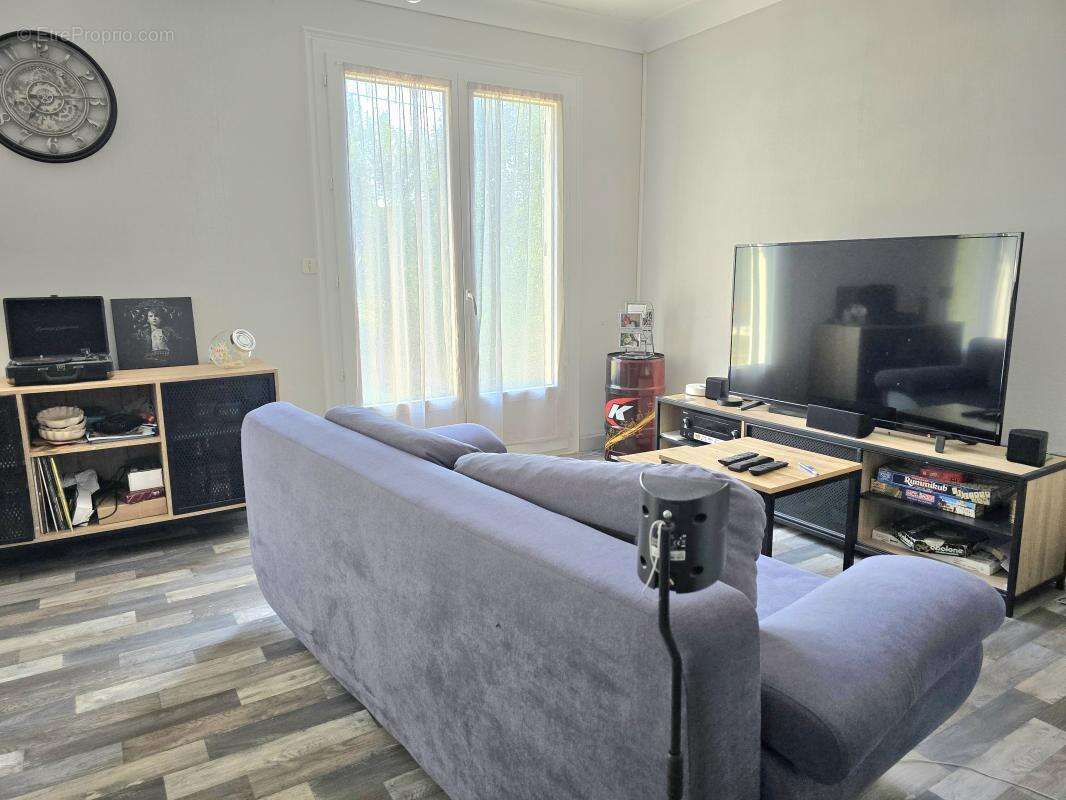 Maison 97 m² à Prin-Deyrancon  - photo 2