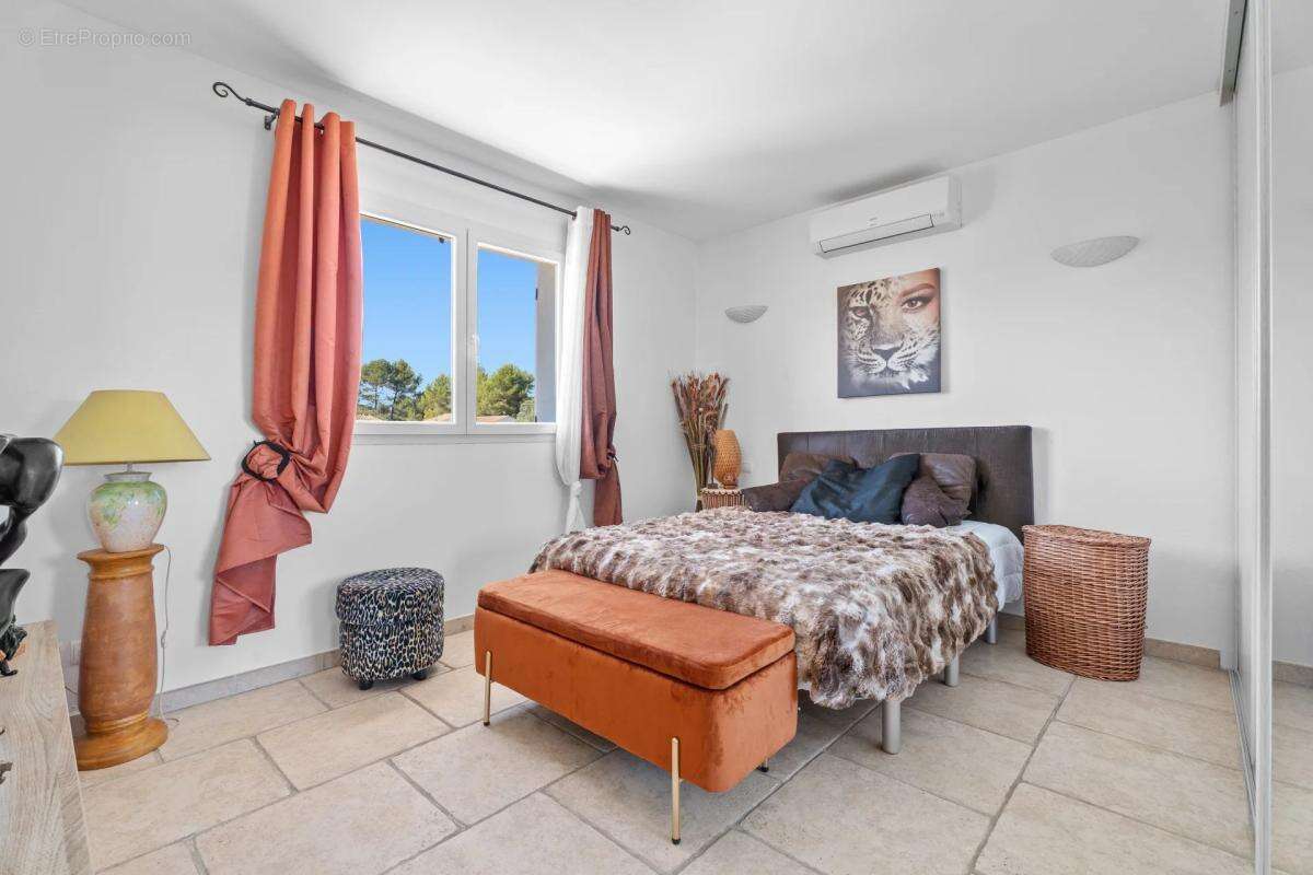 Maison à MOUANS-SARTOUX