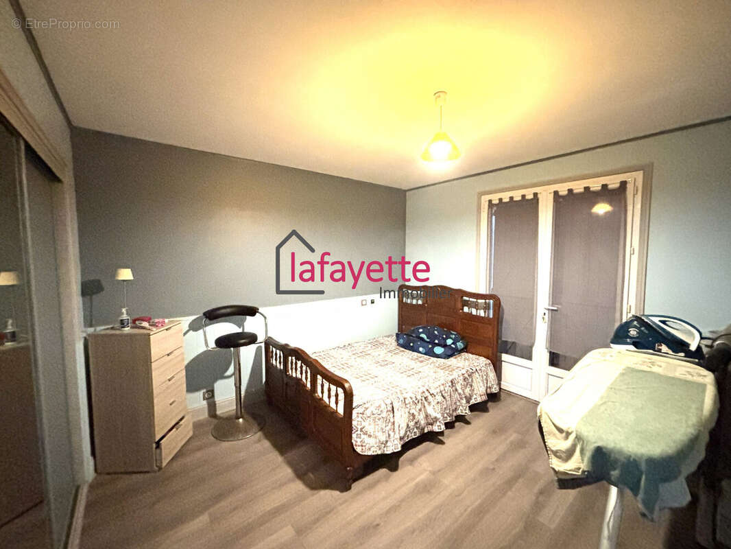 Maison à SAINT-AUBIN-DE-CRETOT