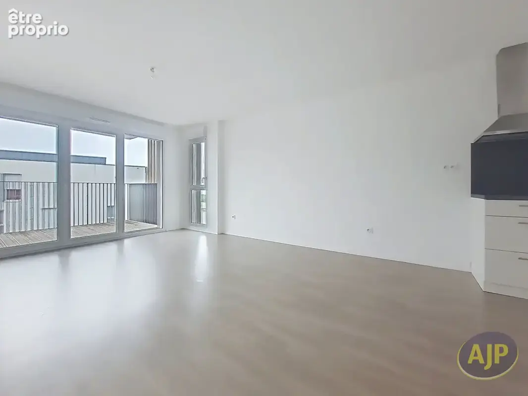 Appartement Saint Nazaire Porcé 2 pièce(s) 45 m2 +parking - photo 3