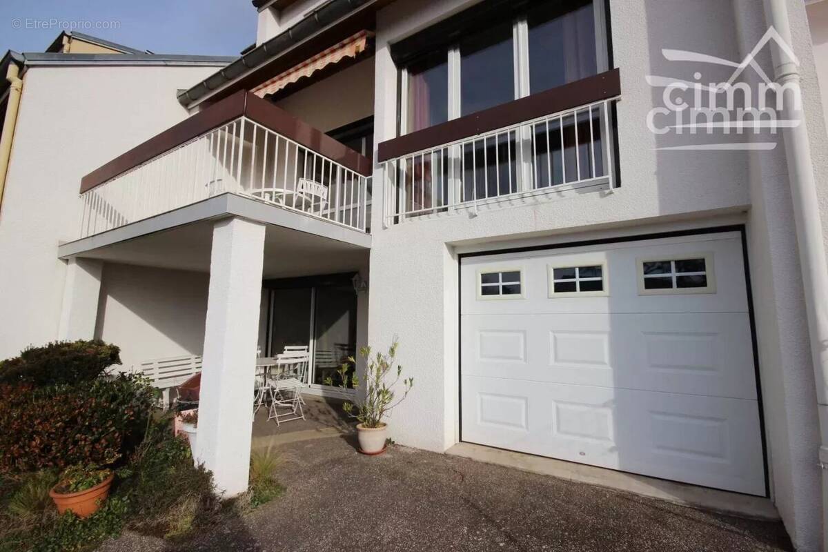 Maison à LA FOUILLOUSE