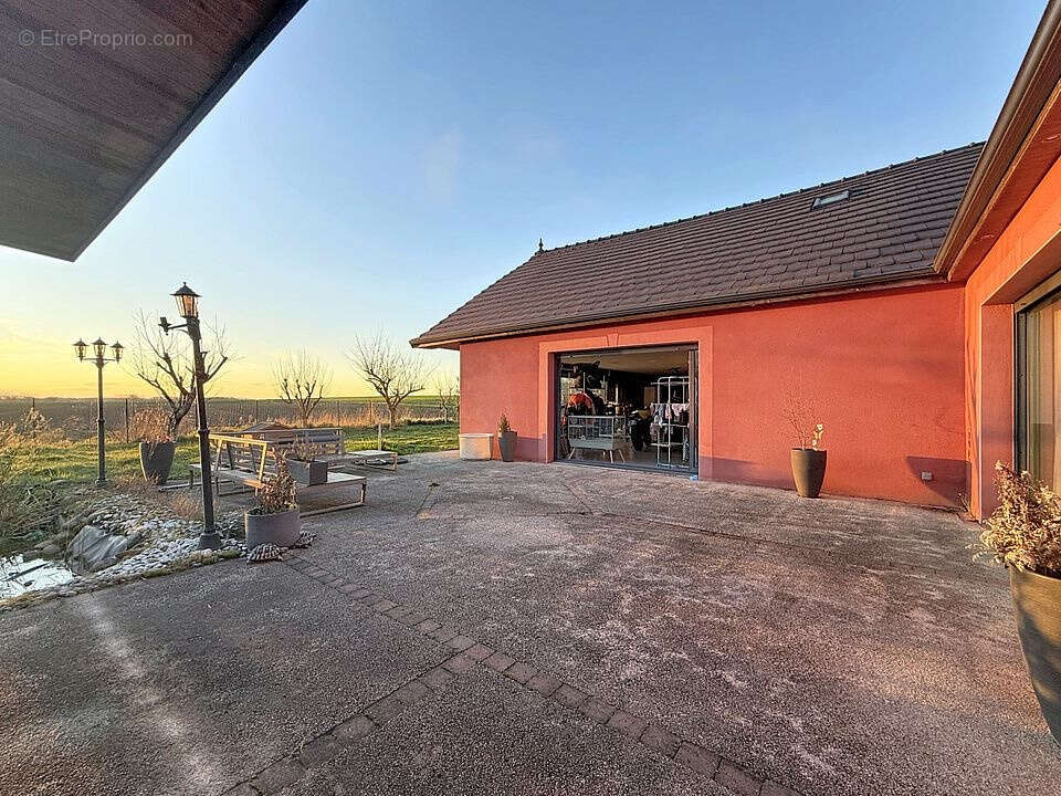Maison familiale d’exception avec piscine intérieure   315 m2   nvironnement calme à 10 km de Troyes - photo 12