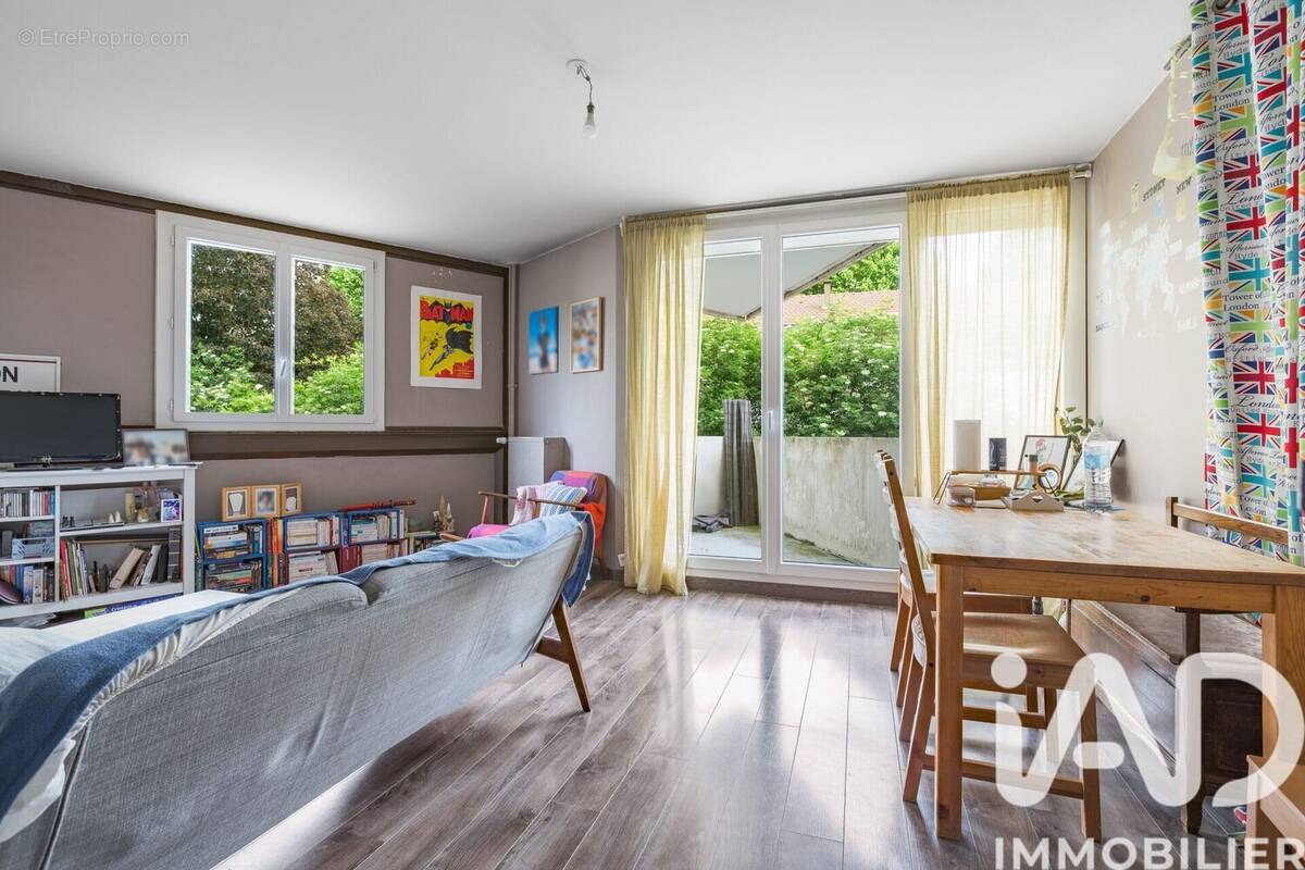 Photo 1 - Appartement à CHELLES