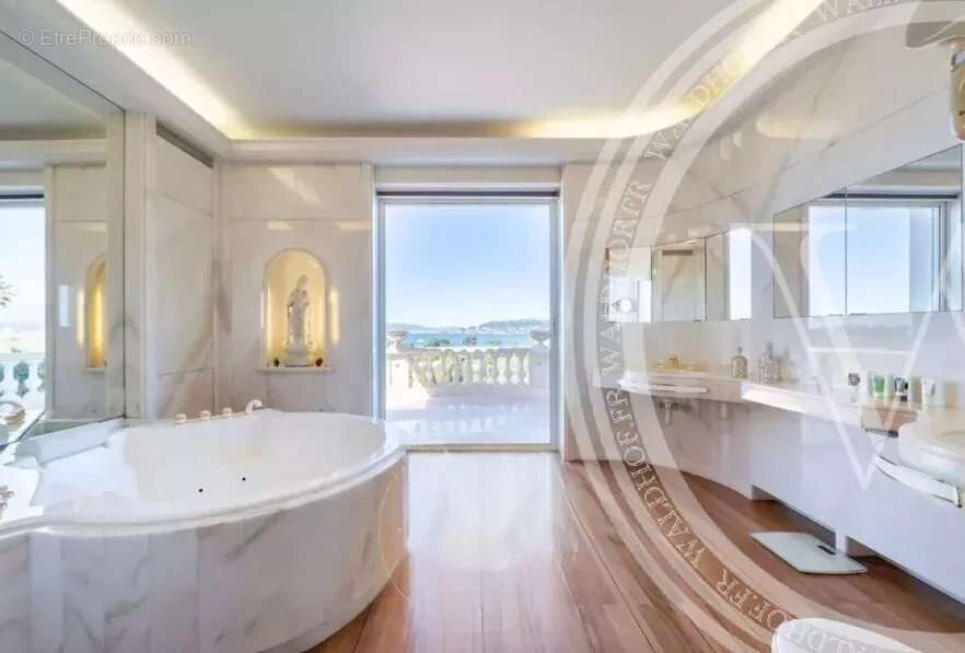 Maison à ANTIBES
