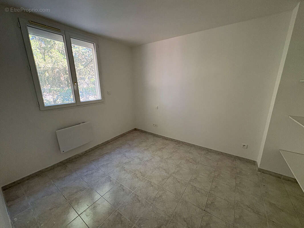 Batisse immobilière de 5 logements T4 avec jardin - idéal investisseur - photo 7