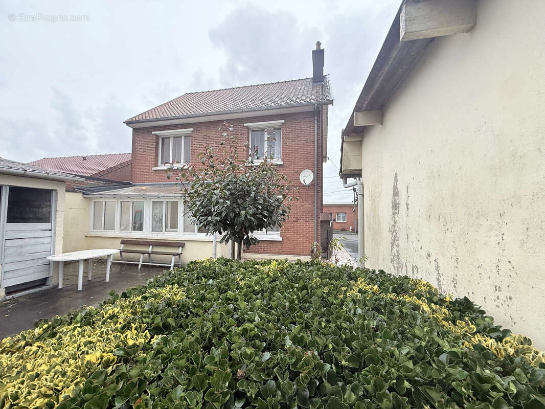 Maison à BRUAY-LA-BUISSIERE