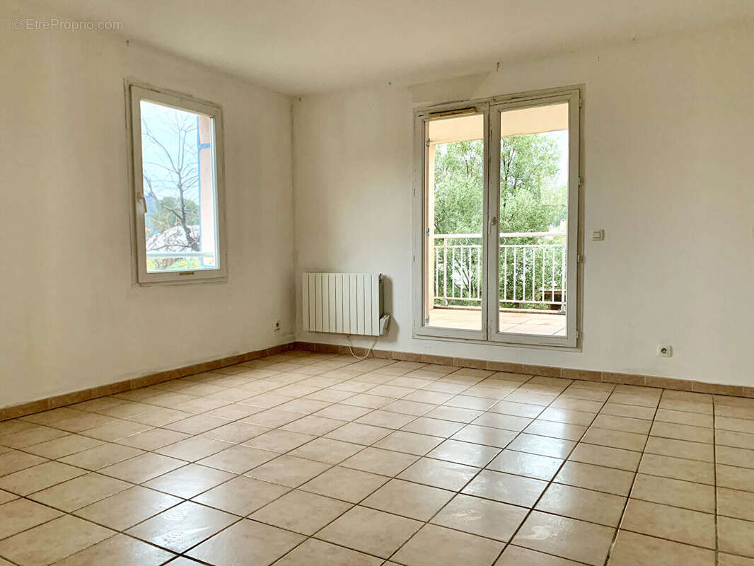 Appartement à MARSEILLE-9E