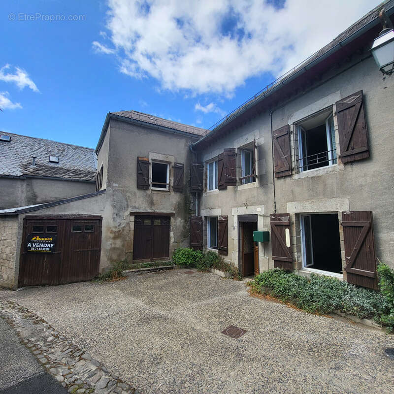 Maison de bourg à TRIZAC - photo 17