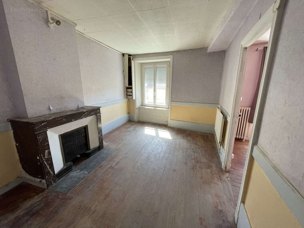 Photo 4 - Appartement à AMPLEPUIS