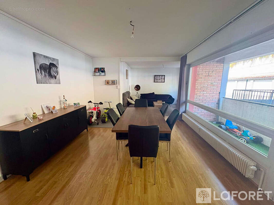 Appartement Montbeliard 4 pièce(s) 90.87 m2 - photo 2