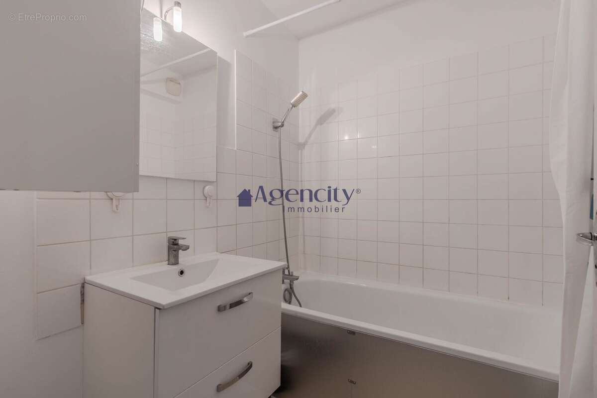 Appartement à LOGNES