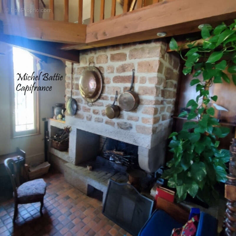 Maison à ROCHE-LA-MOLIERE