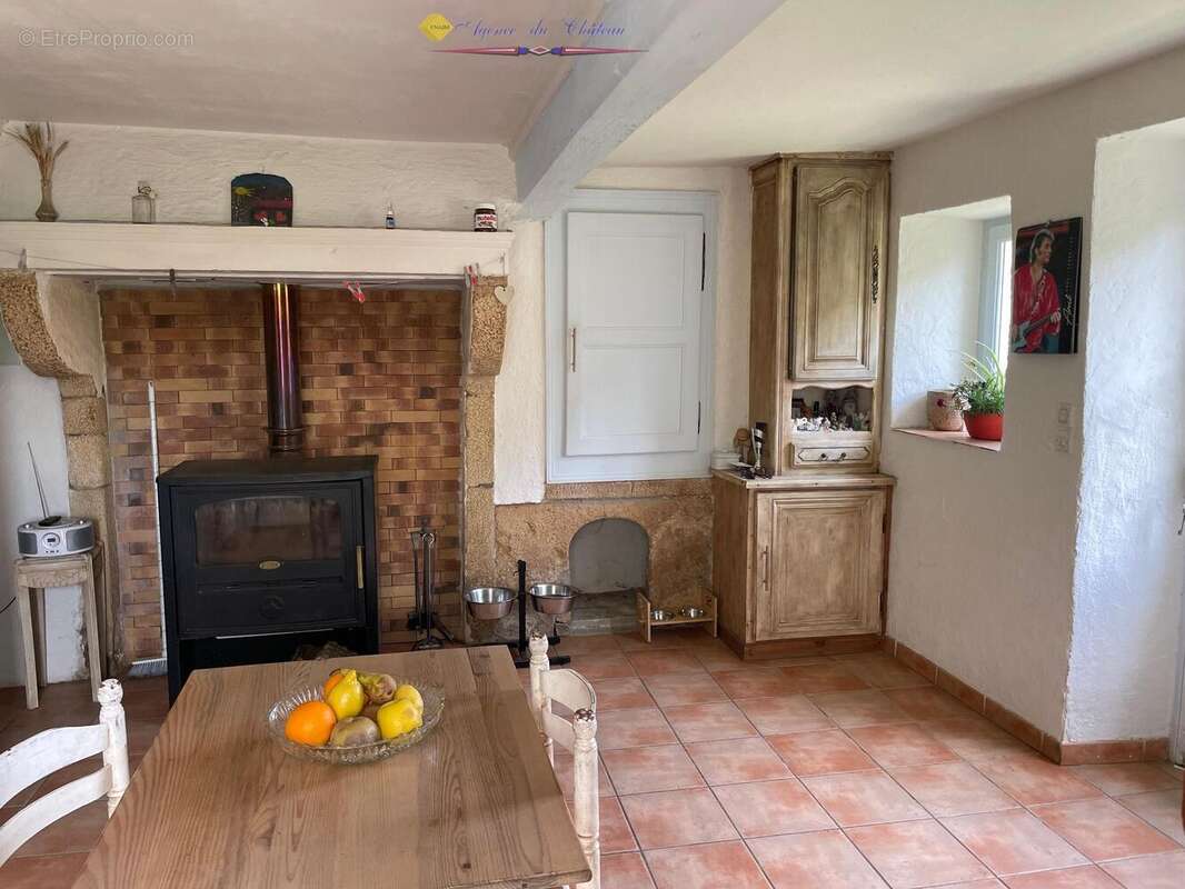 n°2 - Maison à CHAUFFAILLES