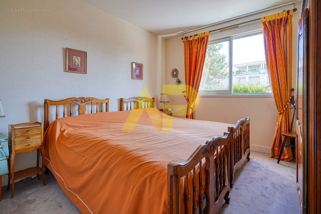 Appartement Le Plessis Robinson 5pièce(s) 106 m2 - photo 16