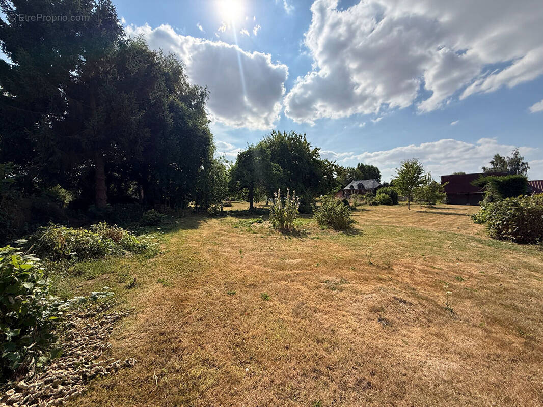 Terrain à LE NEUBOURG