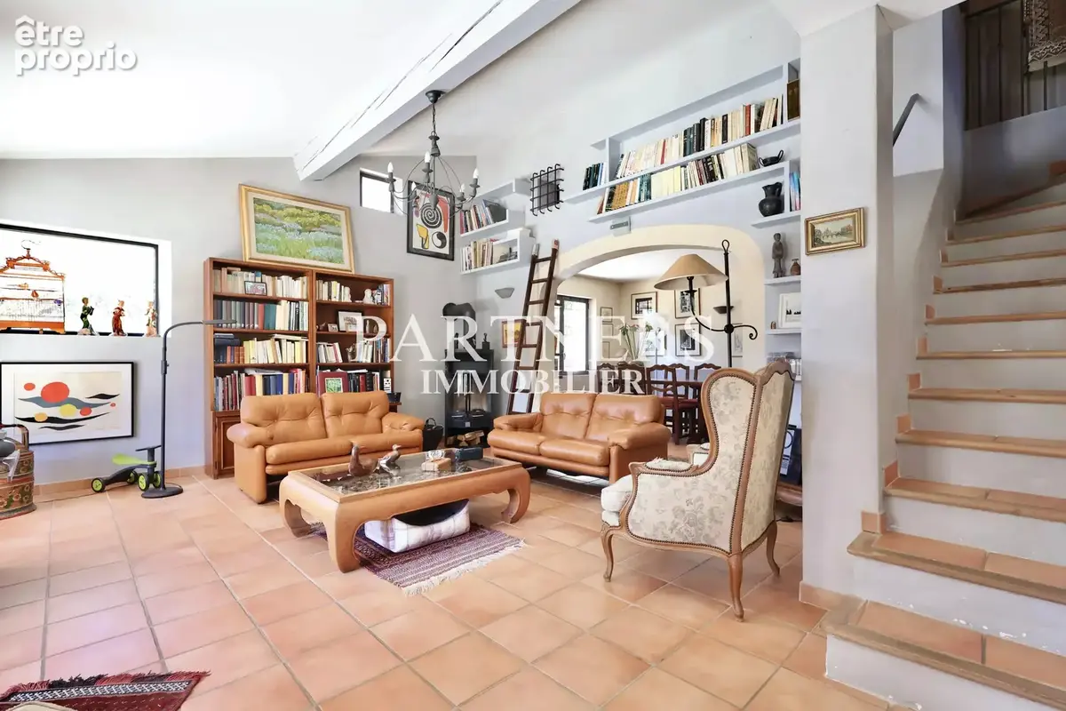 Maison 5 pièces 200 m² à vendre à Le Tholonet (13100) - photo 8