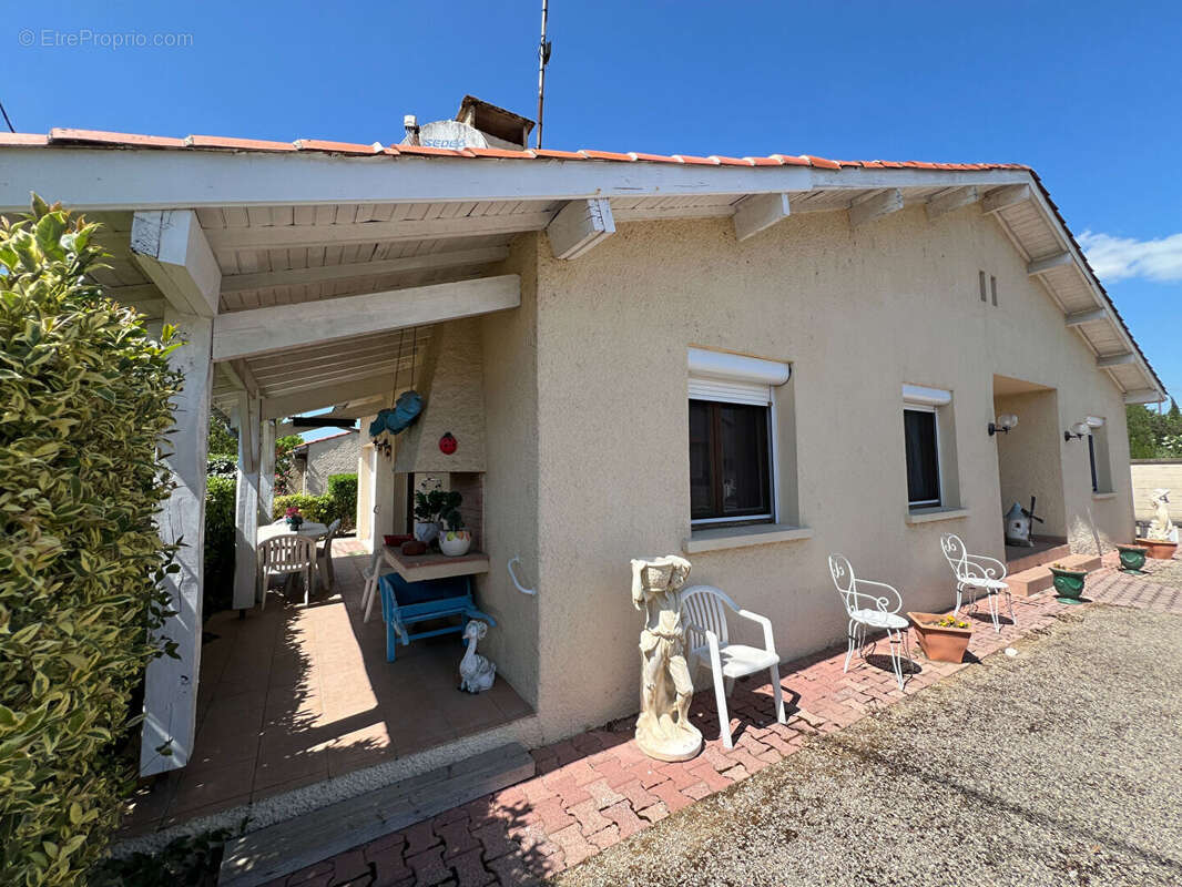 Maison Caussade, les commerces et écoles à pied ! - photo 2