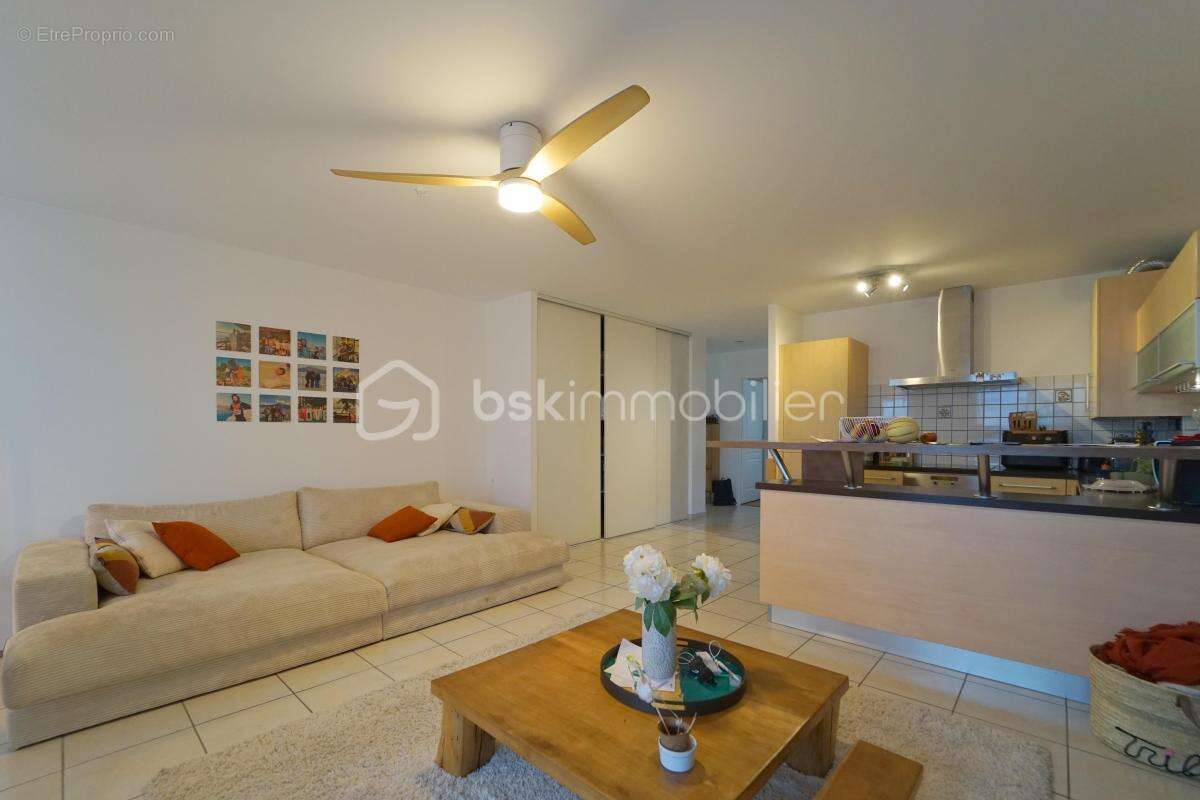 ANNECY HYPERCENTRE – Superbe T4 de 85 m² avec balcon, cave et garage possible - photo 4