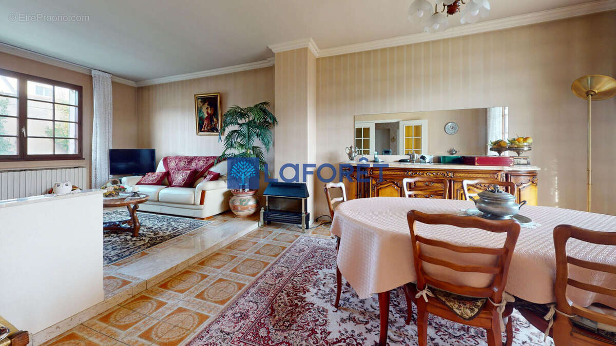 Maison à ATHIS-MONS