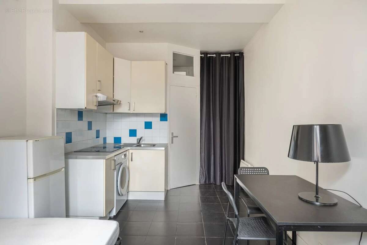 Appartement à PARIS-7E