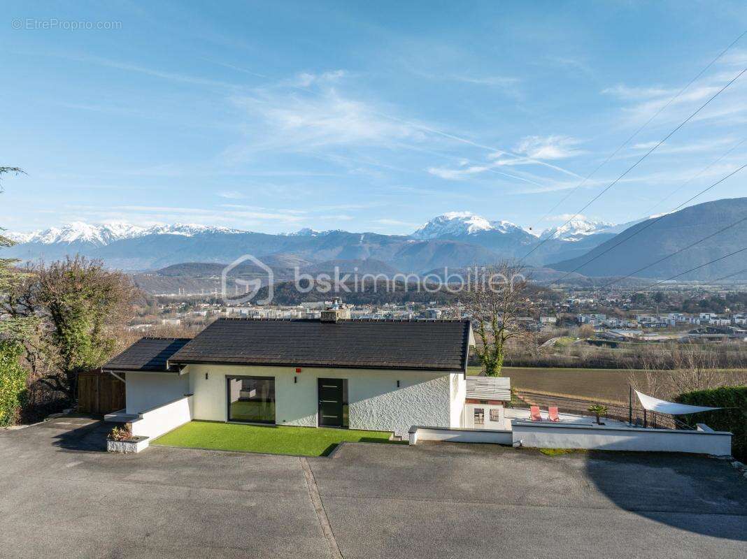 Maison à VARCES-ALLIERES-ET-RISSET