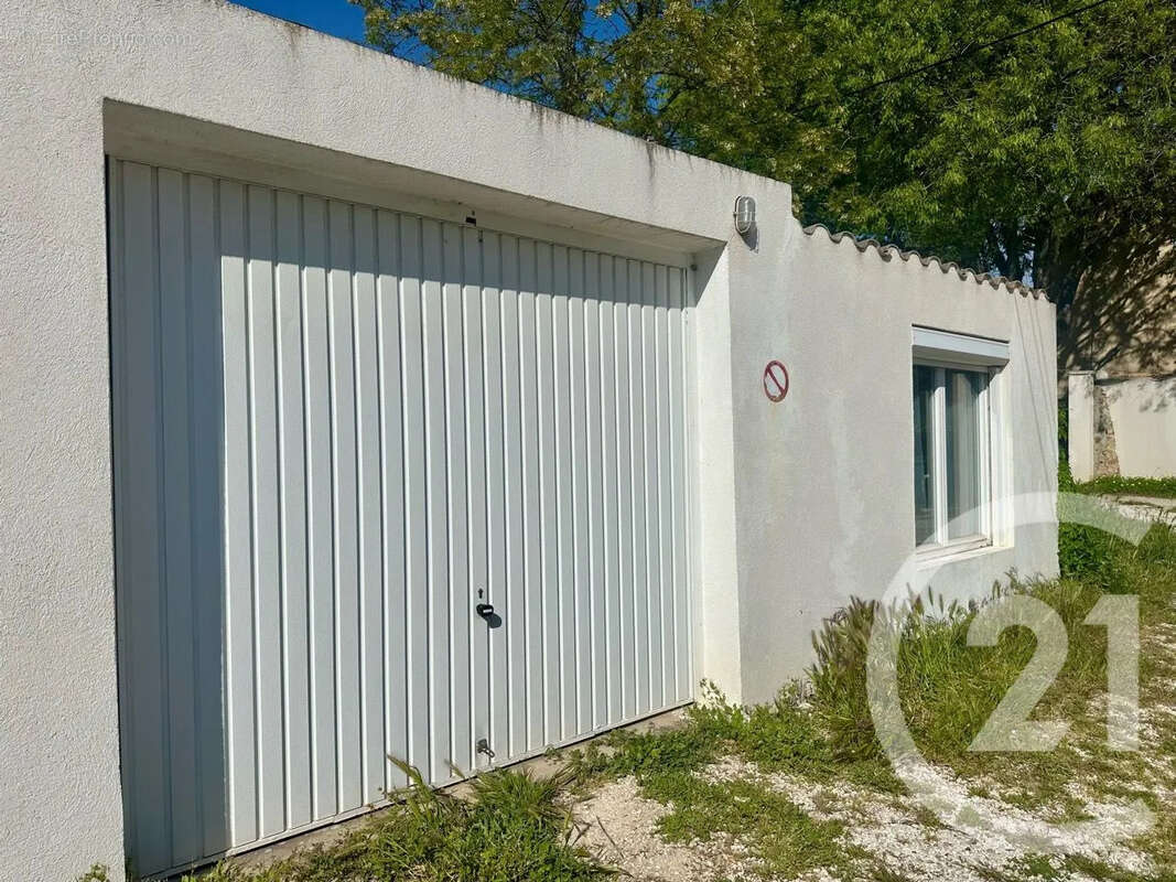 Appartement à SIX-FOURS-LES-PLAGES