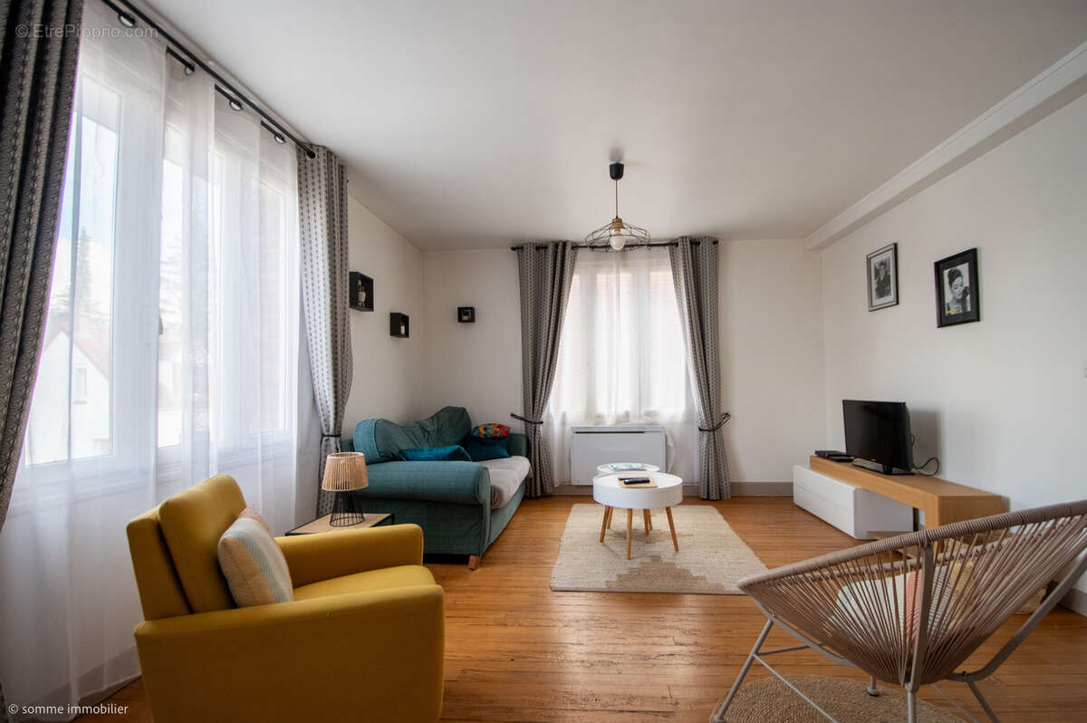 Commerce à AILLY-SUR-SOMME