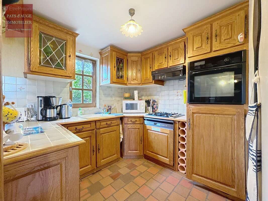 Maison à SAINT-GERVAIS-DES-SABLONS