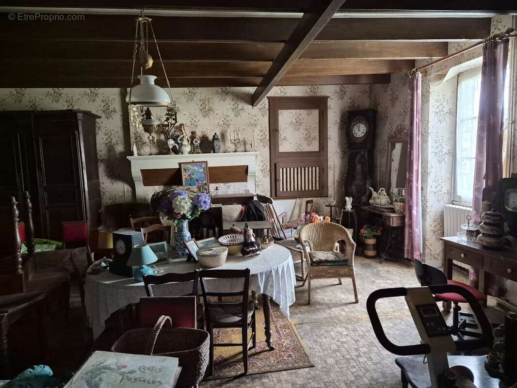 Maison à CEAUX-EN-COUHE