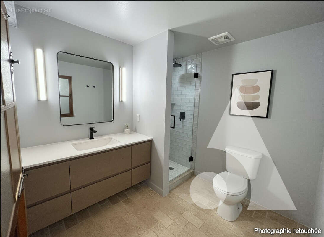 Appartement à COTIGNAC