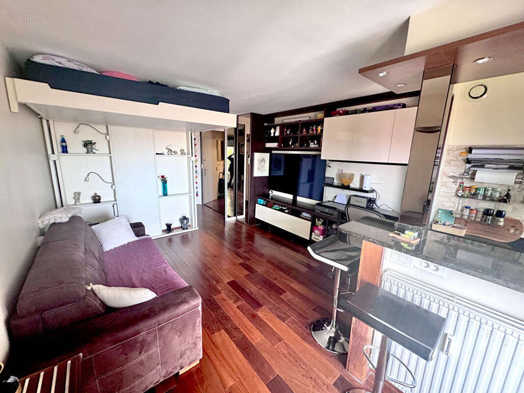 Appartement à PARIS-20E