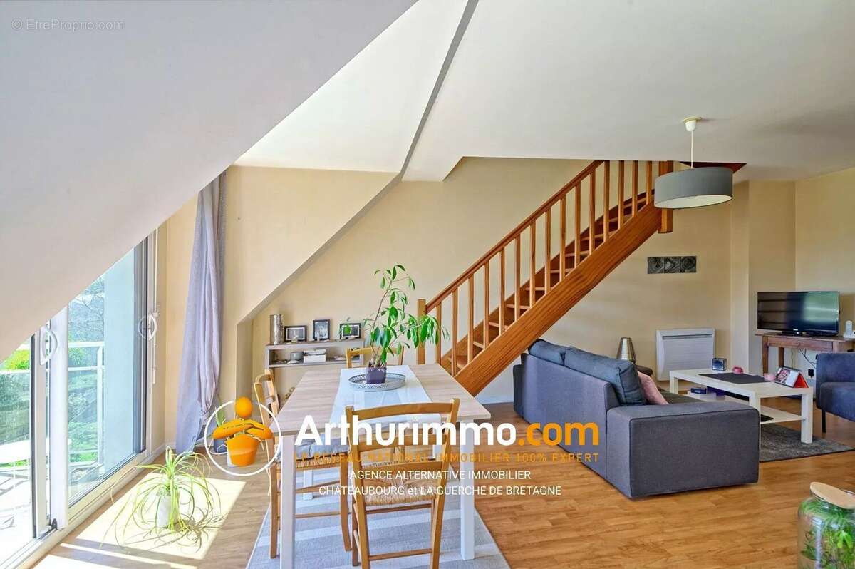 Appartement à SAINT-DOMINEUC