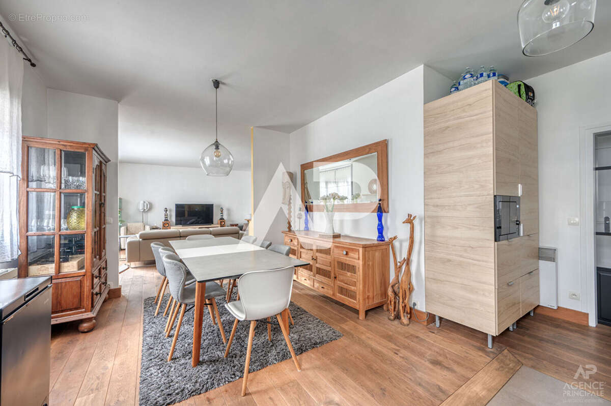 Appartement à RUEIL-MALMAISON