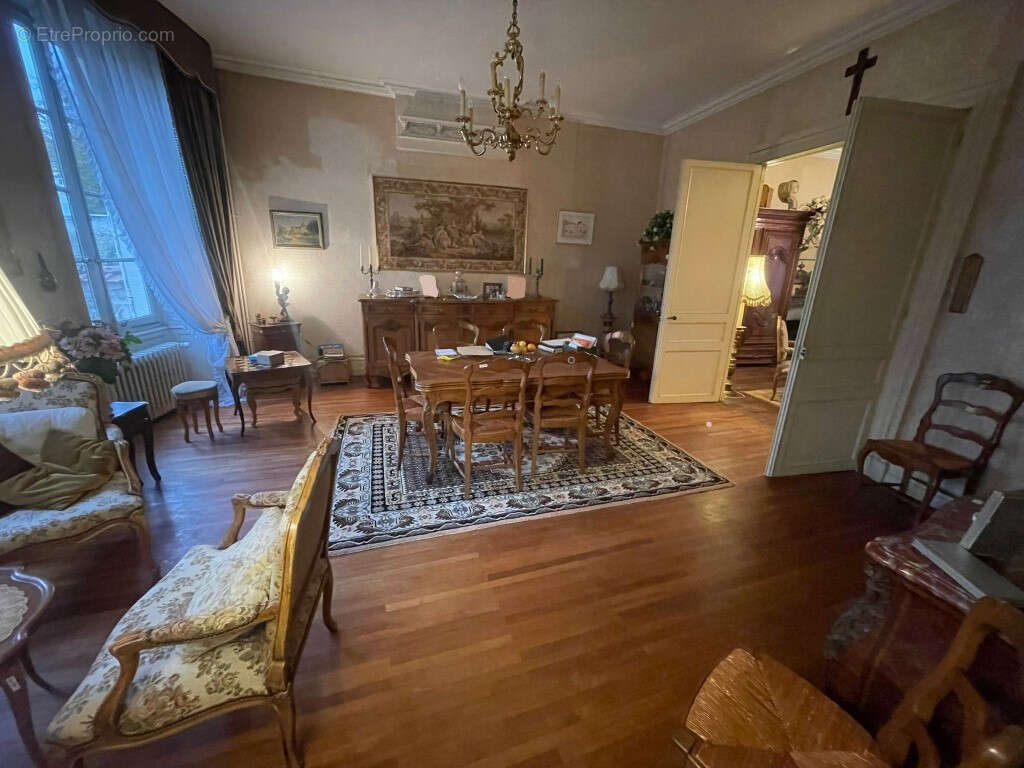 Maison à FONTENAY-LE-COMTE