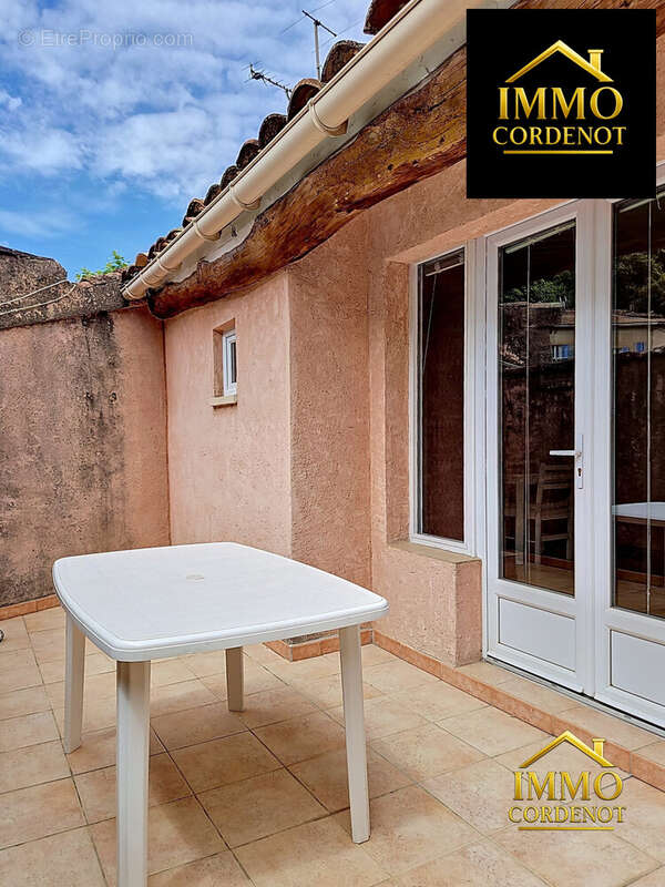 Maison à MAZAUGUES