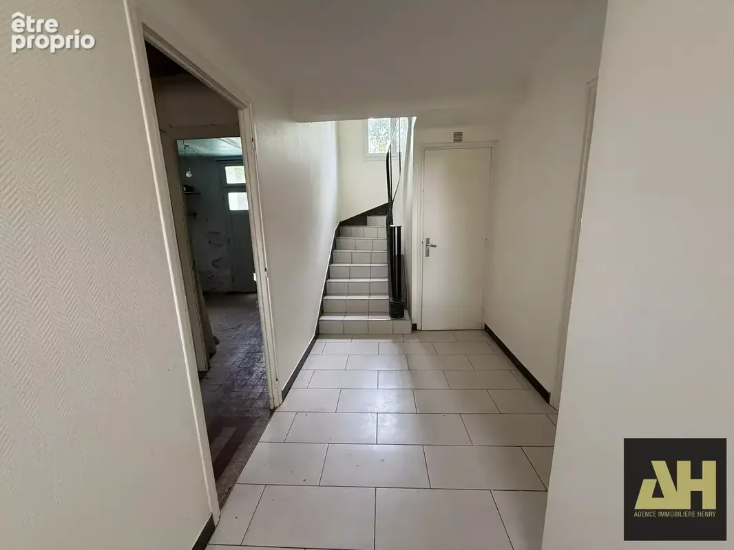 Rive droite - maison divisée en deux appartements - photo 7
