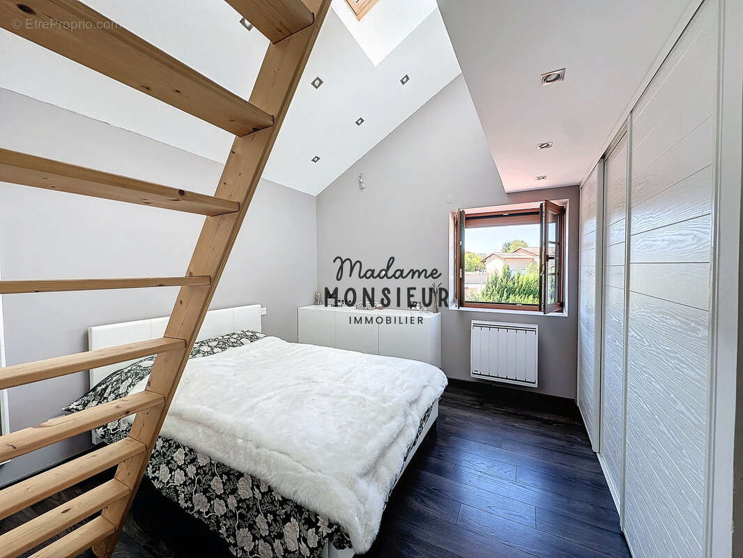 Maison à BOURGOIN-JALLIEU