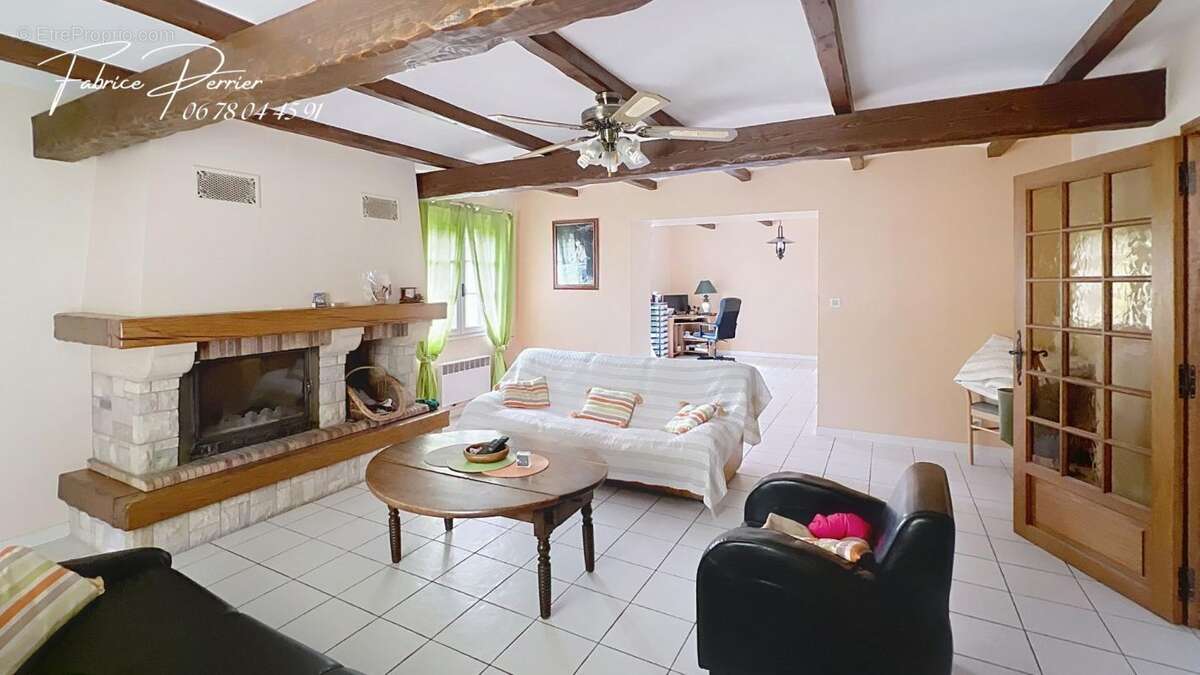 Maison à BONLIEU-SUR-ROUBION