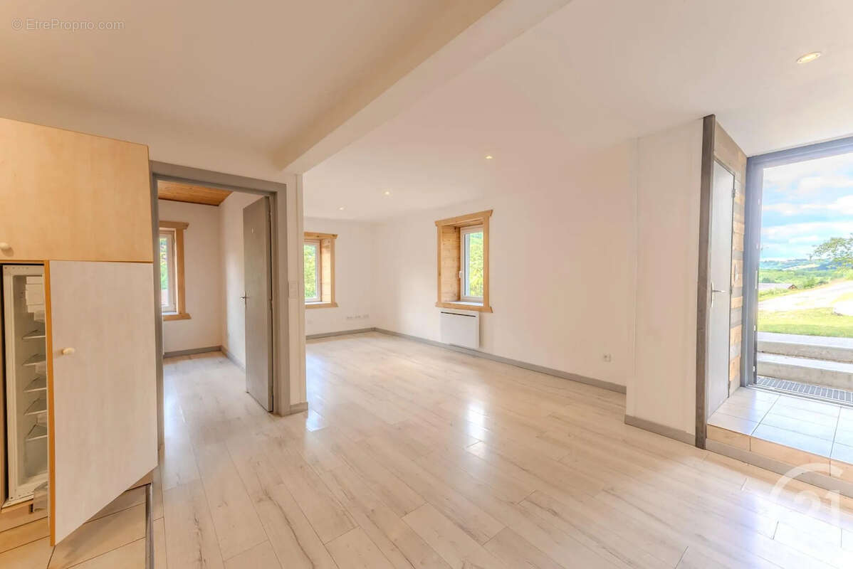 Appartement à VACHERESSE