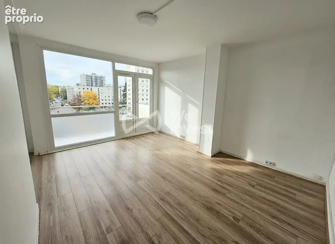 Appartement 5 pièces 78 m² à vendre à Mont-Saint-Aignan (76130) - photo 3