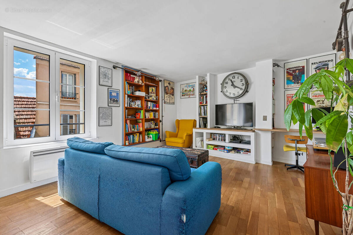 Appartement à NANTERRE