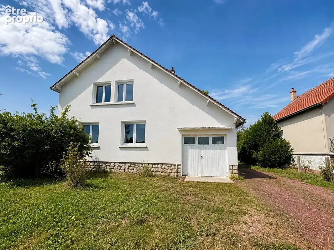 Maison à LA CHAPELLE-SAINT-MESMIN