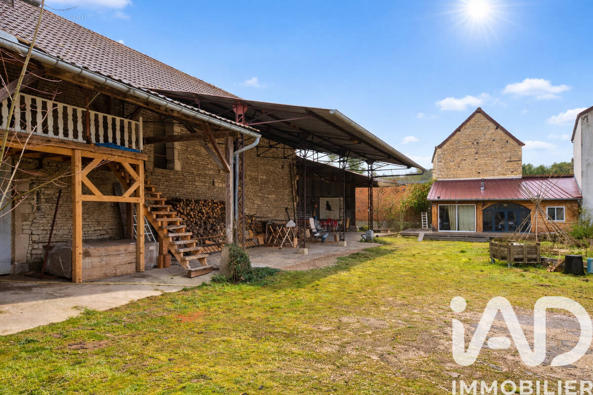 Photo 1 - Maison à ANCY-LE-FRANC