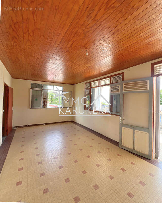 Maison à BASSE-TERRE