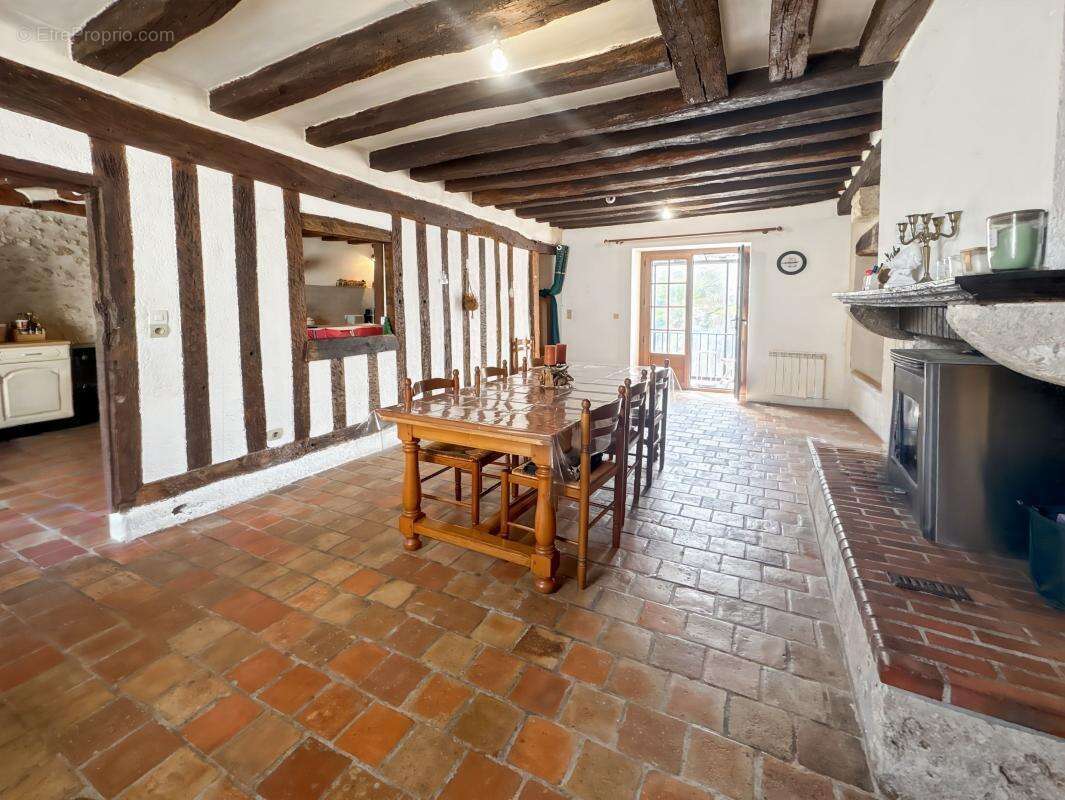 Maison avec beaucoup de caché - photo 8
