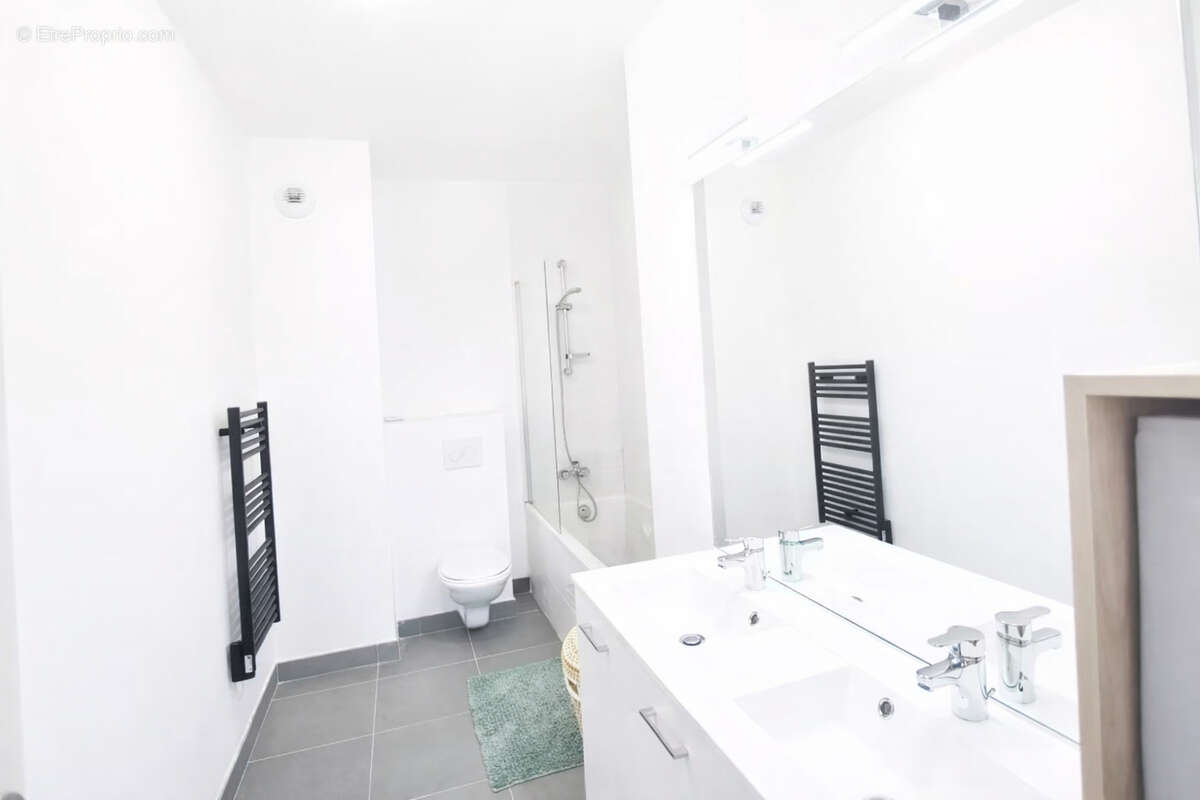 Appartement à CRAPONNE