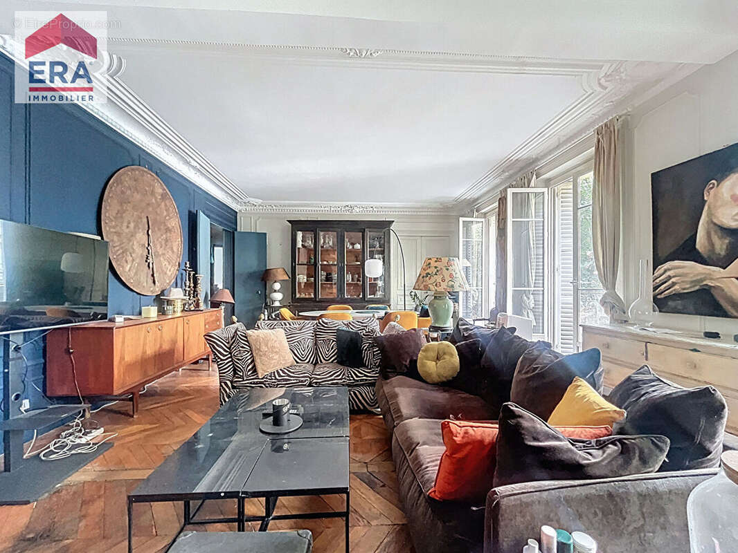 Appartement à PARIS-9E