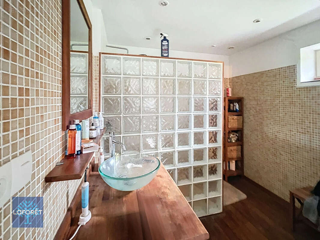 Maison à SAINT-BRICE-DE-LANDELLES