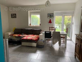 Appartement à AVESNELLES