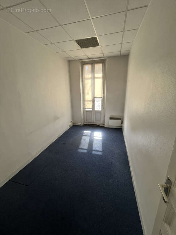 Autre à AUBAGNE